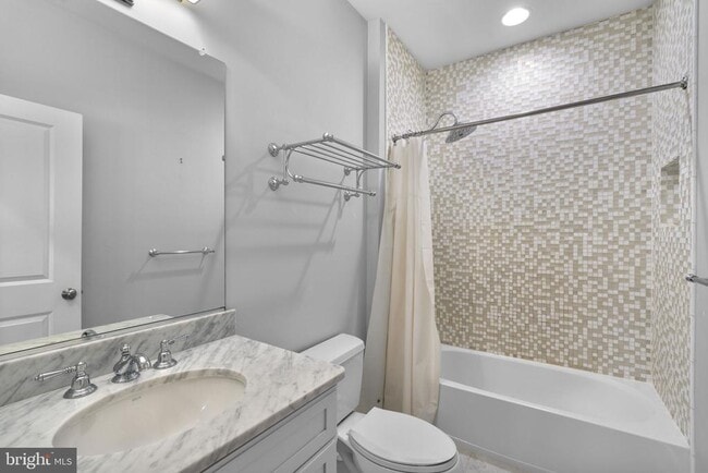 Building Photo - 11230 Kinsale Ct