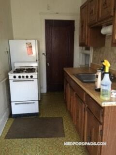 Building Photo - 53 Fellsway W