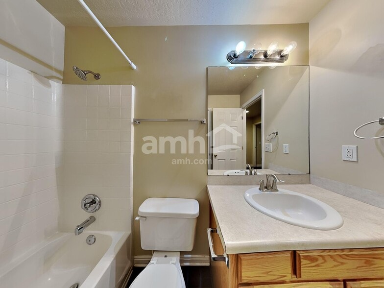 Building Photo - 1365 W 1700 S