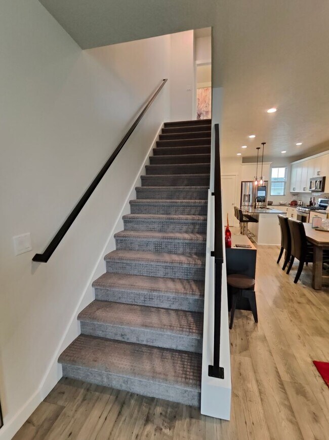 Building Photo - 10743 S Porcini Dr
