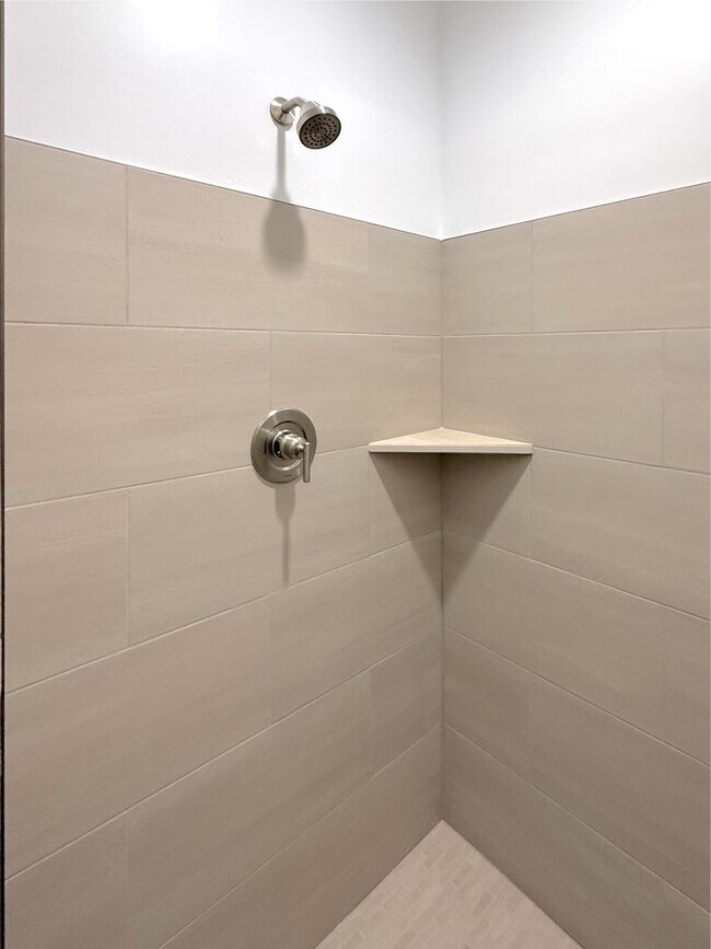 Building Photo - Brand New 3 bed, 2.5 Bath 1 car garage Townhome