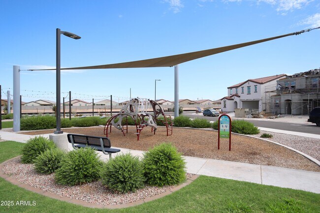 Building Photo - 2558 W Pecan Rd