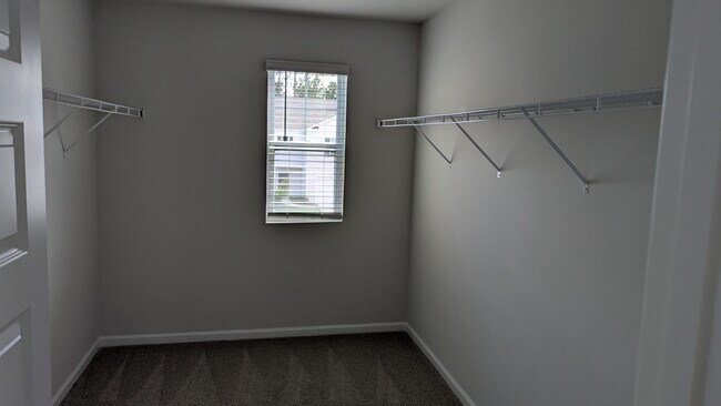 Building Photo - 415 Coconut Dr