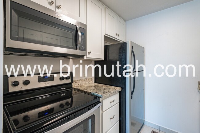 Building Photo - 4817 S 1740 E