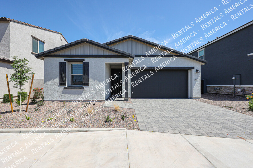 Building Photo - 4841 S Carver