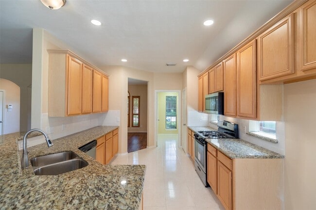 Building Photo - 24523 Rathford Ct