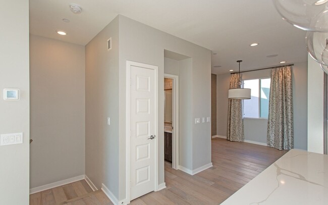 Building Photo - Beautiful contemporary design home in Bressi Ranch!