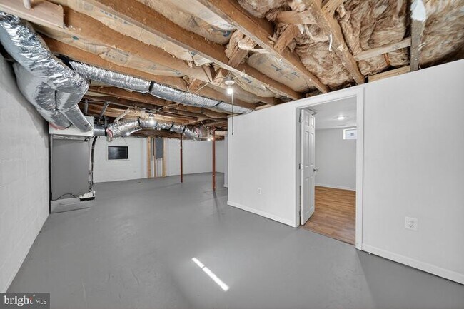 Building Photo - 9325 Brentsville Rd