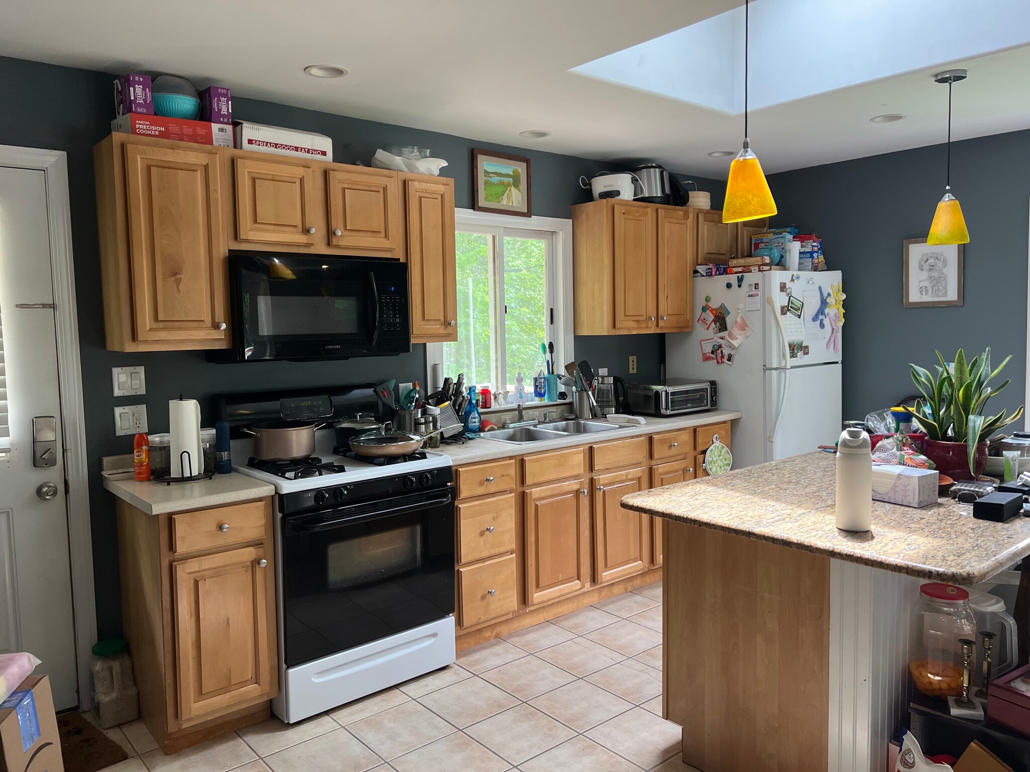Kitchen - 306 Heather Ln