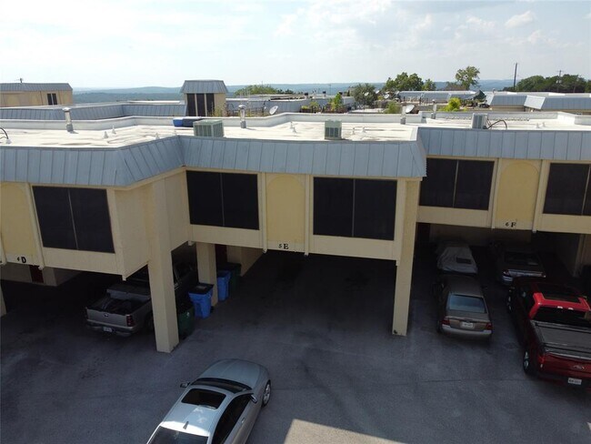 Building Photo - 5804 Circulo Dr