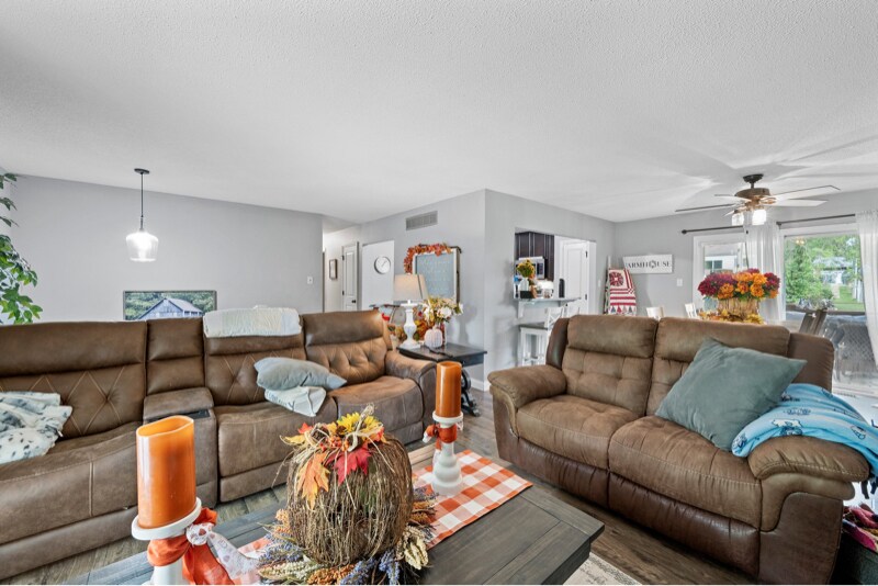 Building Photo - 751 Windingpath Ln
