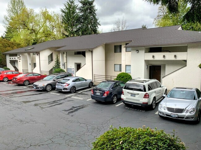 Building Photo - 375 Bellevue Way SE