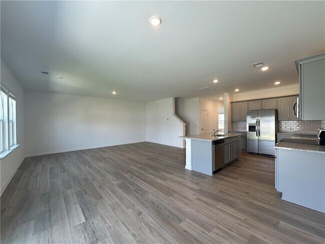 Building Photo - 612 Blue Sky Blvd