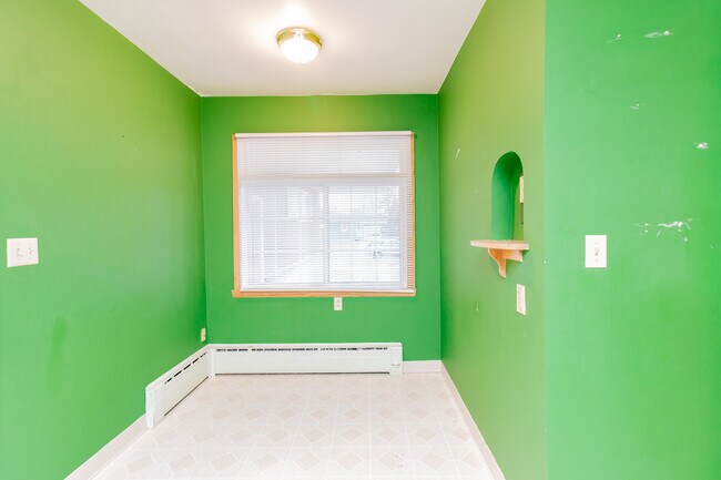 Breakfast Nook - 1904 7th St S