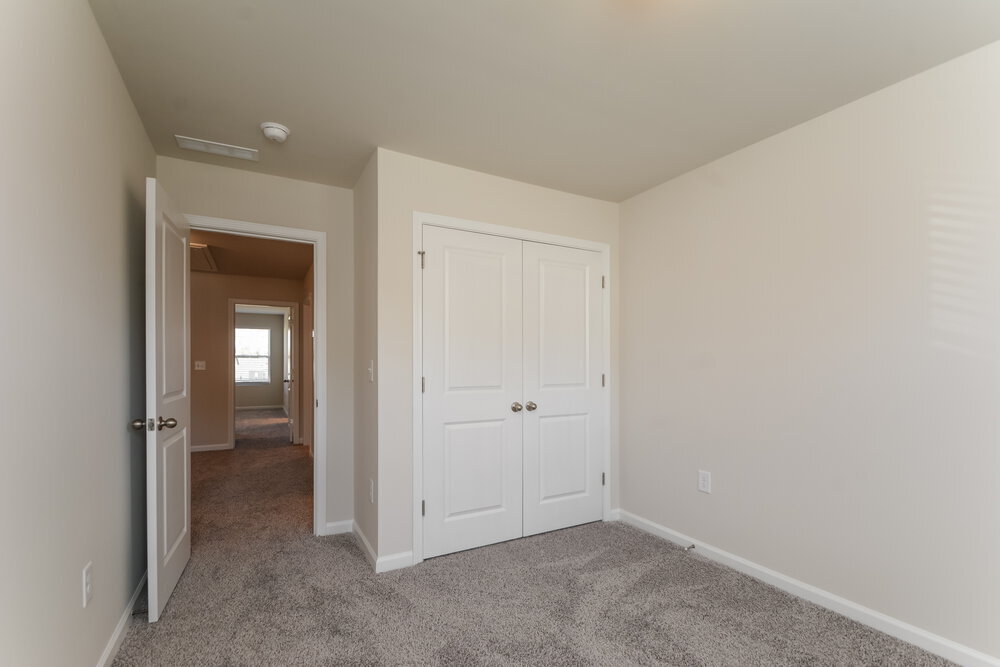 Building Photo - 217 Brook Farm Ln