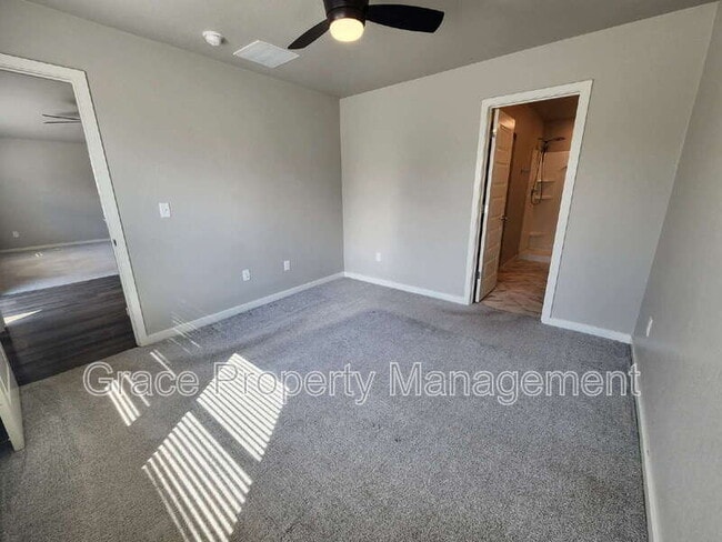 Building Photo - 677 S Hoover Ave