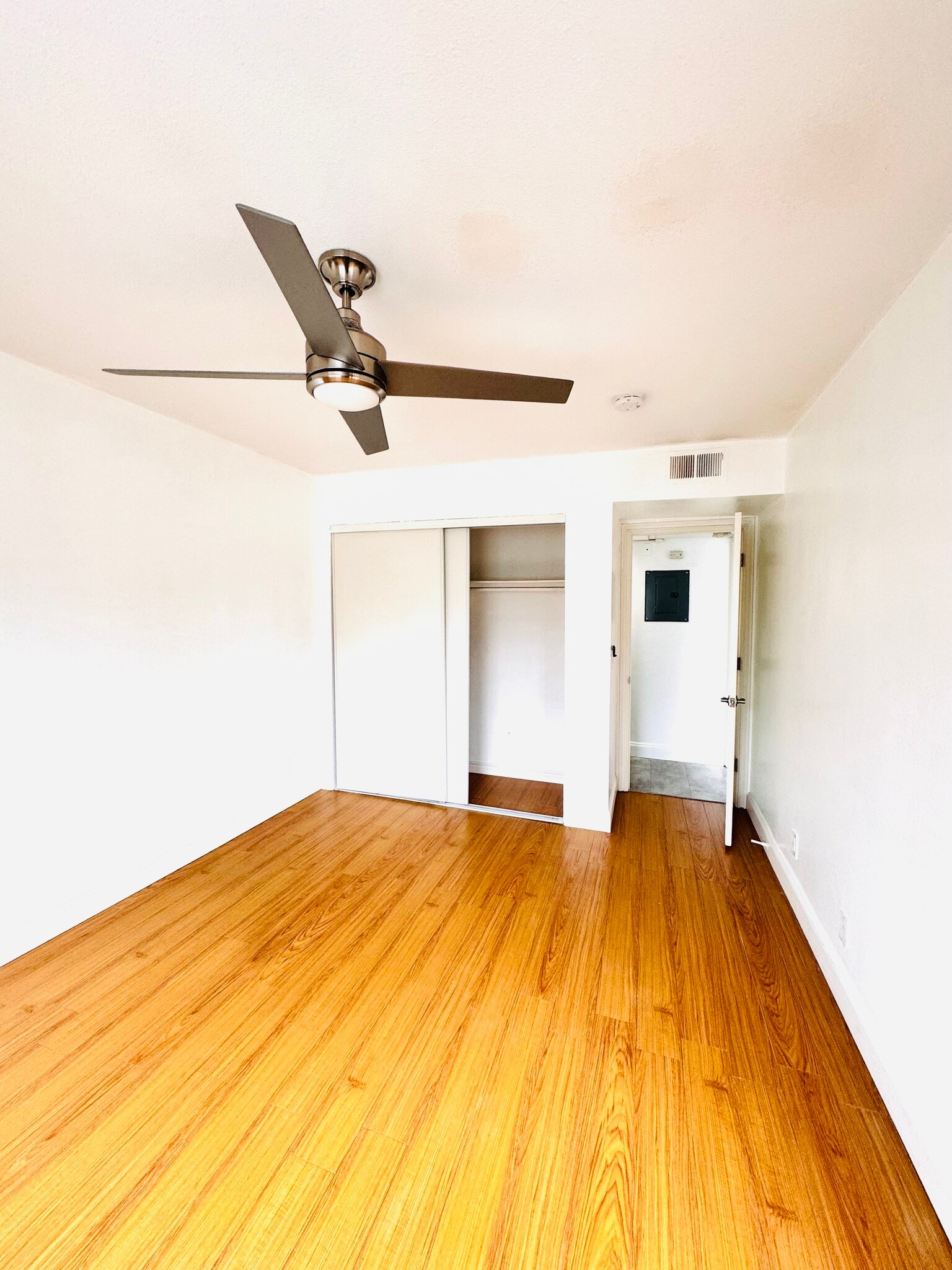 2nd Bedroom - 2507 E 15th St