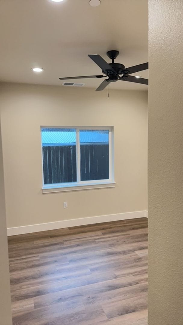 Building Photo - 101 E Lindo Ave