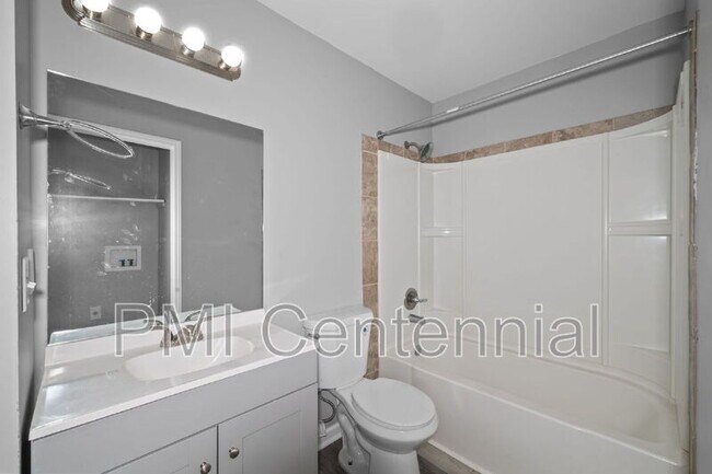 Building Photo - 5569 Everglades Trail