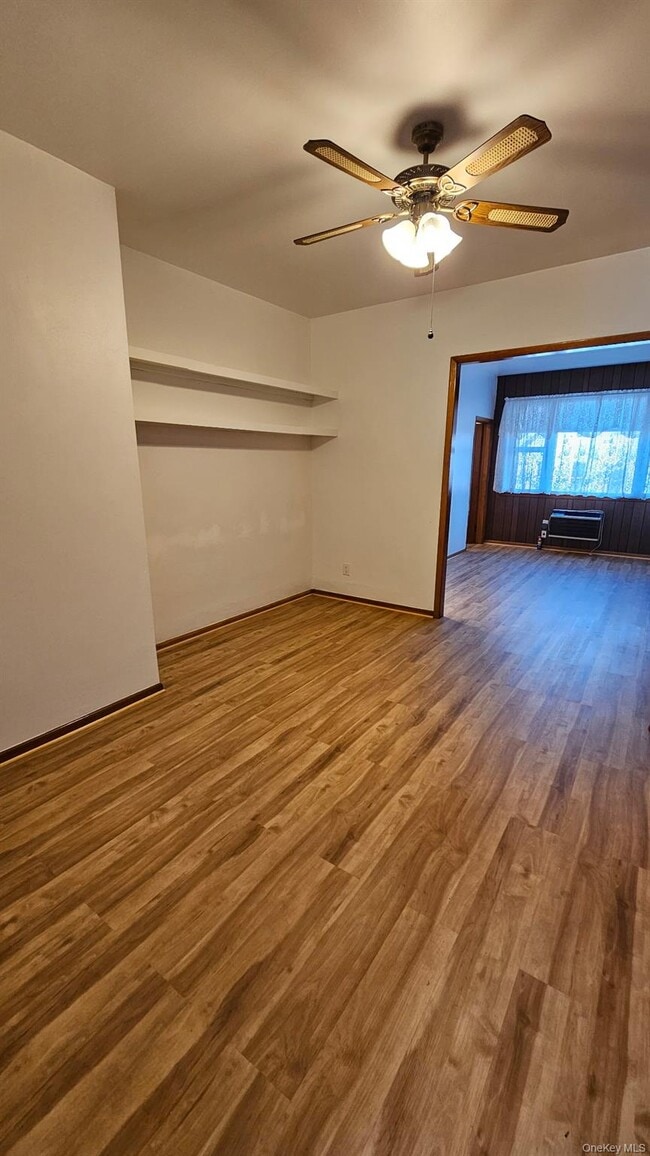 Building Photo - 229 Monitor St