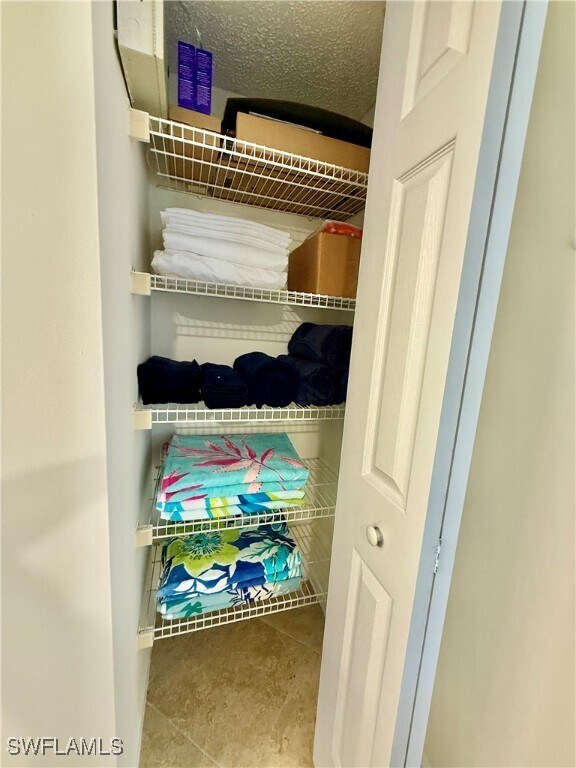 Building Photo - 1820 Florida Club Cir