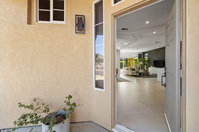 Building Photo - 44718 Alexandria Vale