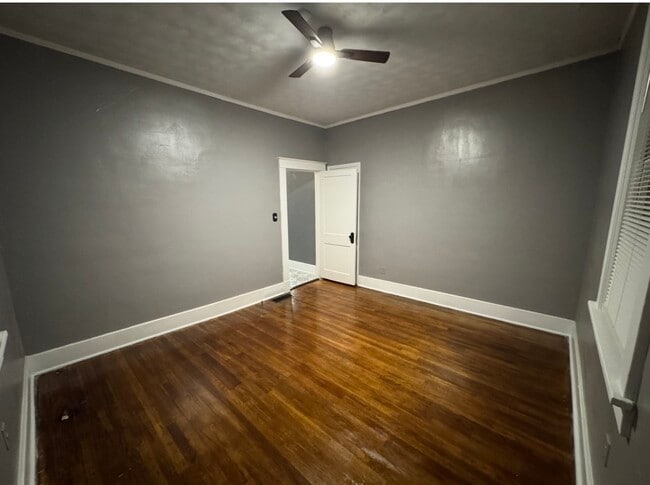 Building Photo - 688 Tate Ave