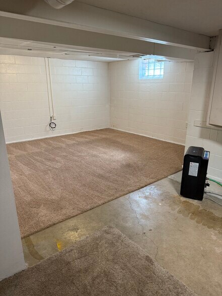 Basement Livingroom - 2129 Midlothian Rd