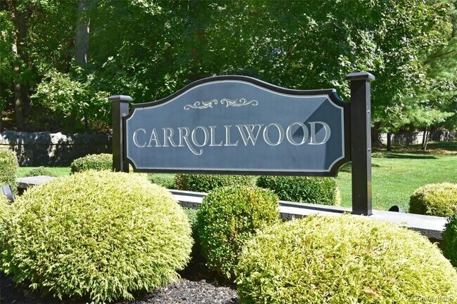 Building Photo - 352 Carroll Close