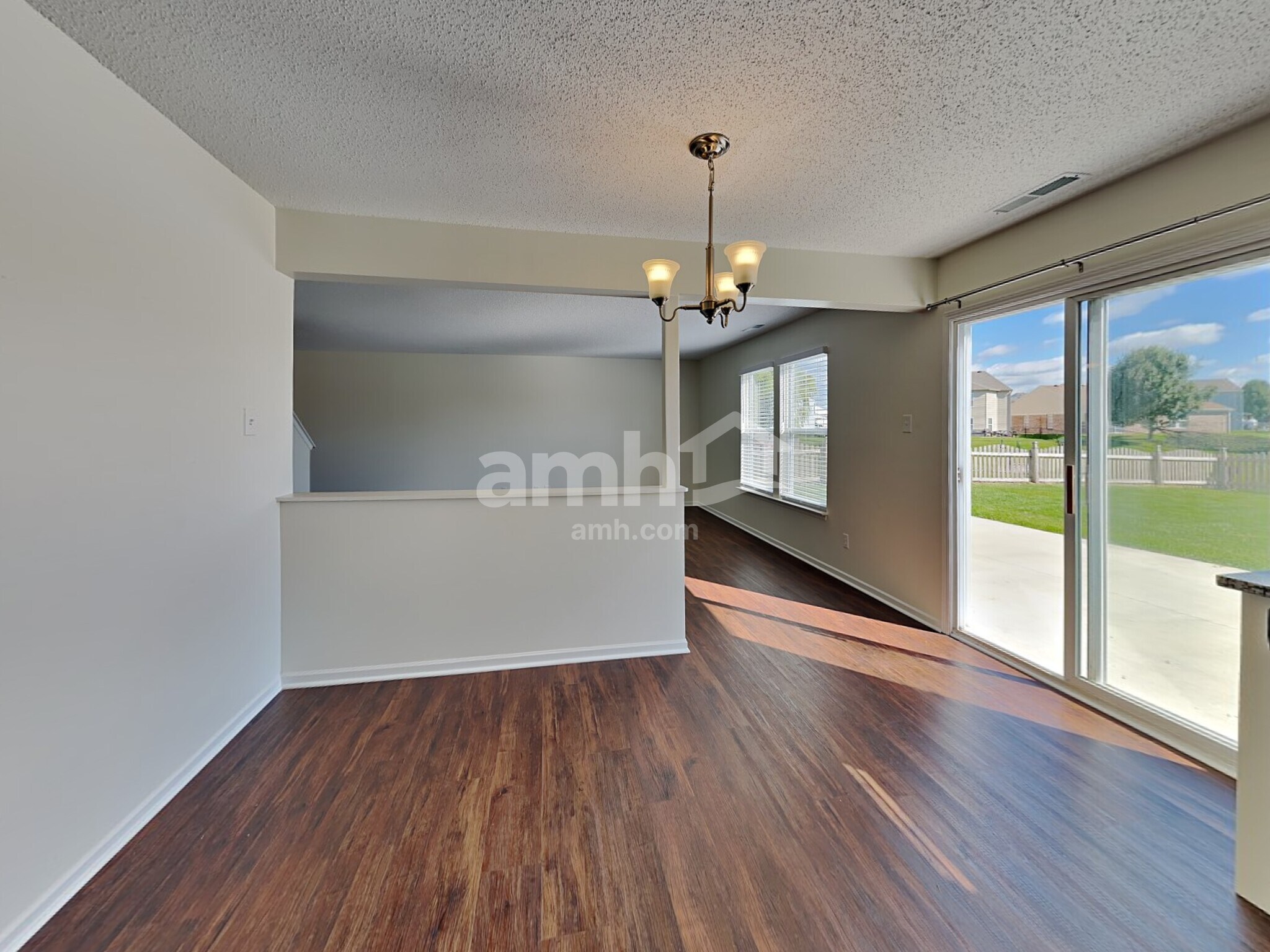 Building Photo - 924 Shenandoah Way
