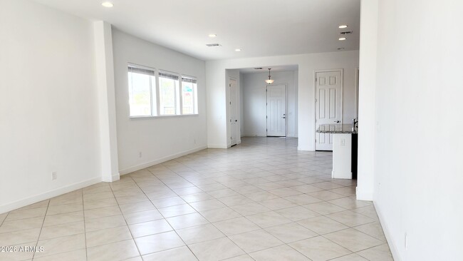 Building Photo - 5603 N 194th Ave