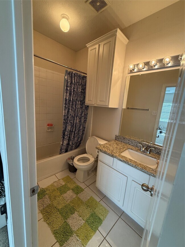 Building Photo - 814 Spring Mist Ct