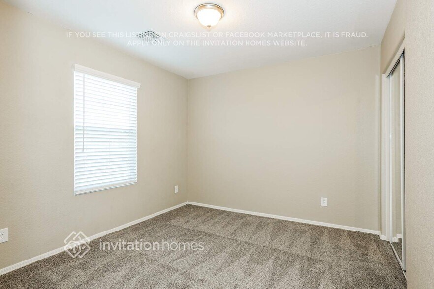Building Photo - 4821 E Meadow Mist Ln