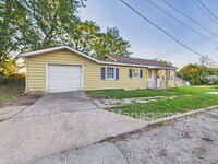 Building Photo - 2700 Oakley Ave