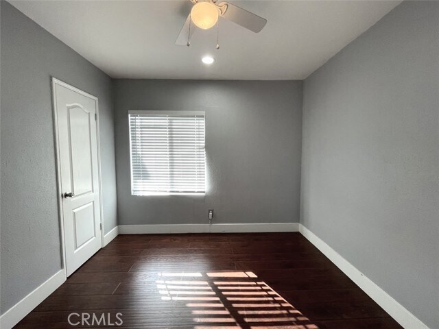 Building Photo - 1341 W School St