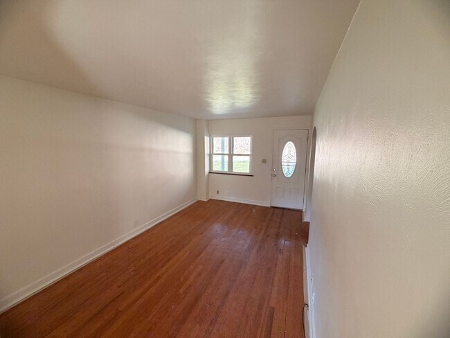 Building Photo - 4861 Bull Creek Rd