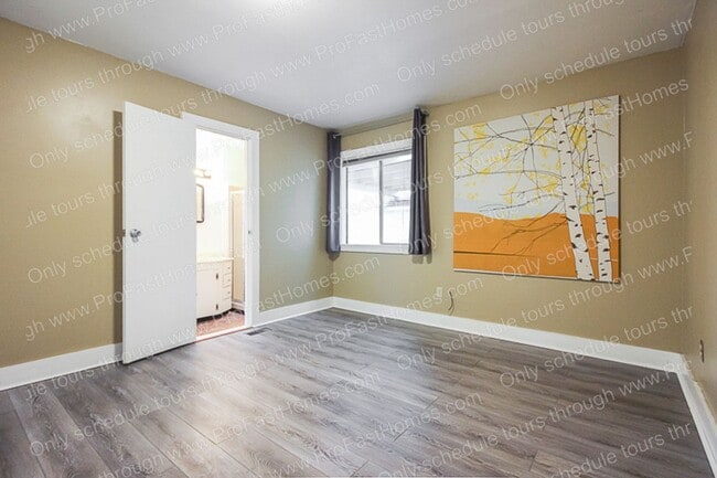 Building Photo - 3636 SE 77th Ave
