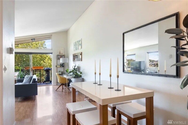 Building Photo - 3607 14th Ave W