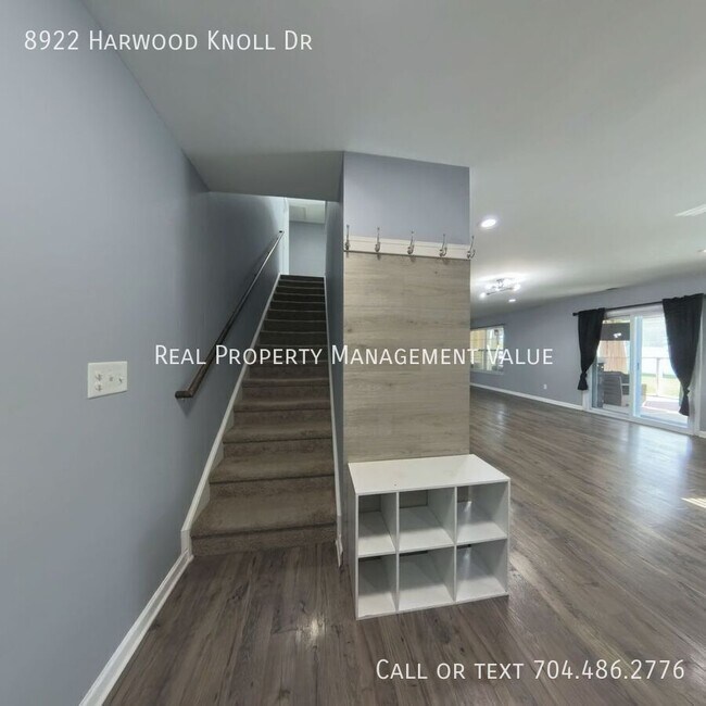 Building Photo - 8922 Harwood Knoll Dr