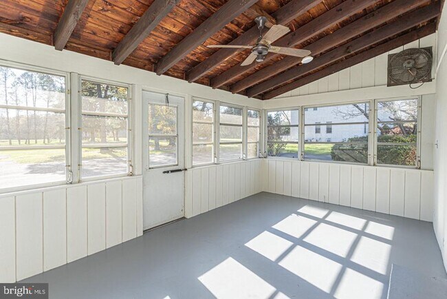 Building Photo - 1525 Yardley Newtown Rd