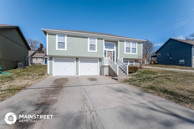 Building Photo - Welcome Home!