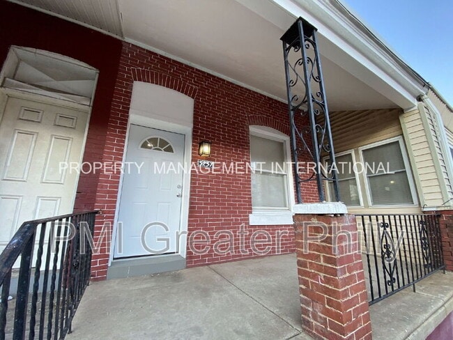 Building Photo - 5257 Addison St