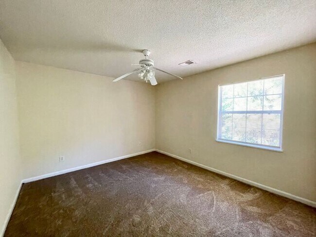 Building Photo - Northeast- Offering Self Guided Tour with ...