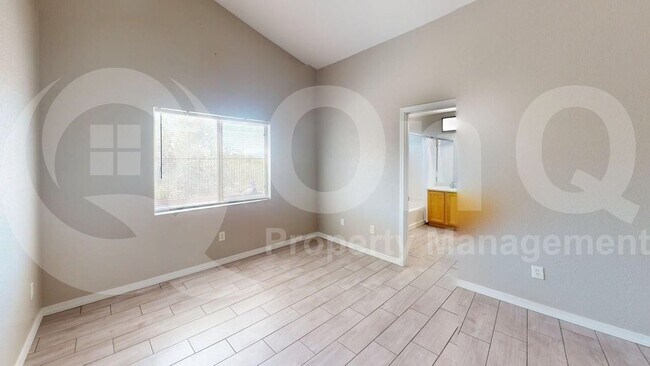 Building Photo - 9462 N Scarlet Tanager Ln