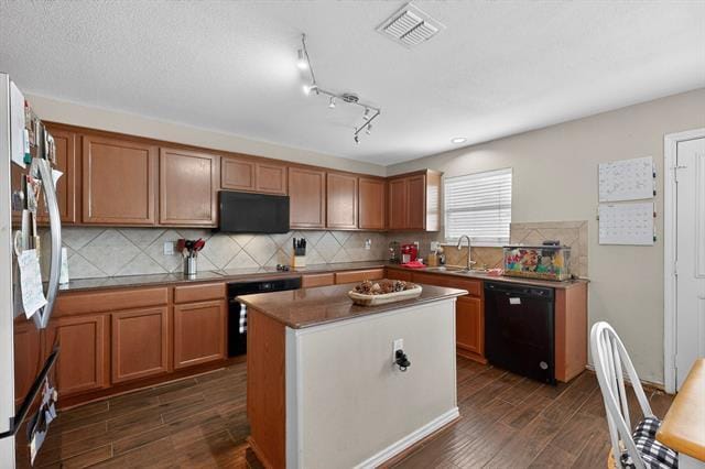 Building Photo - 2435 Castle Pines Dr