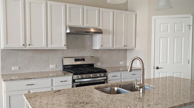 Building Photo - 15200 Wallaby Wy