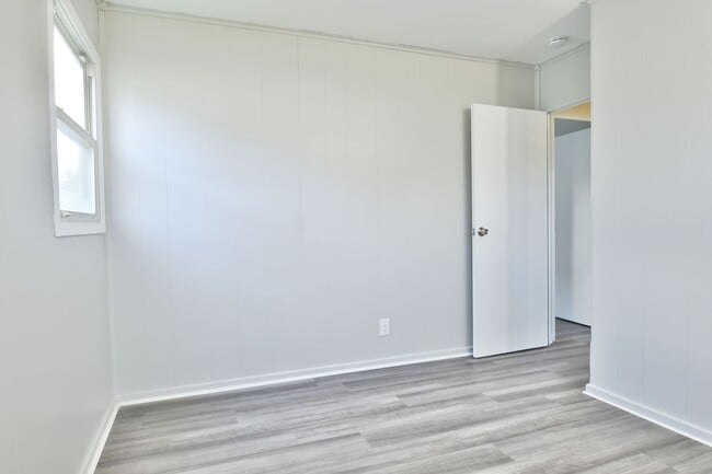 Building Photo - HOUSE for RENT in Champion Twp!