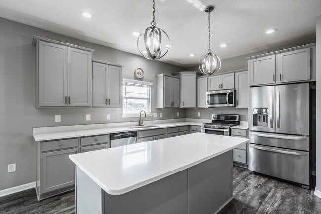Building Photo - 3317 S Ansley Dr