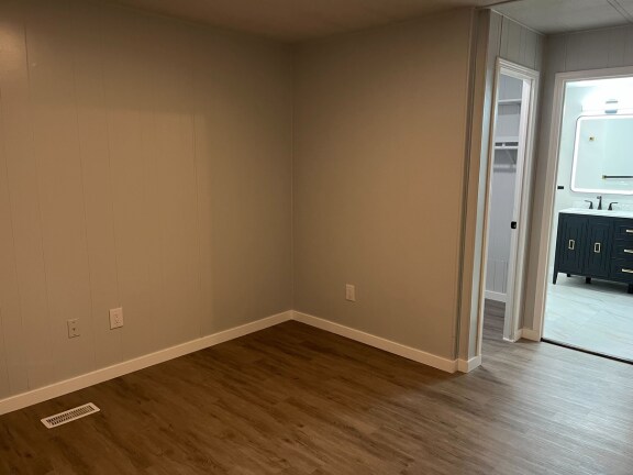 Building Photo - 3911 Victory Dr SW