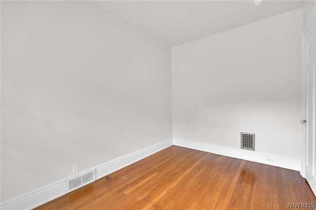 Building Photo - 610 Ashland Ave